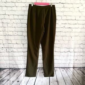 SHEIN. Green dress pants. Size M